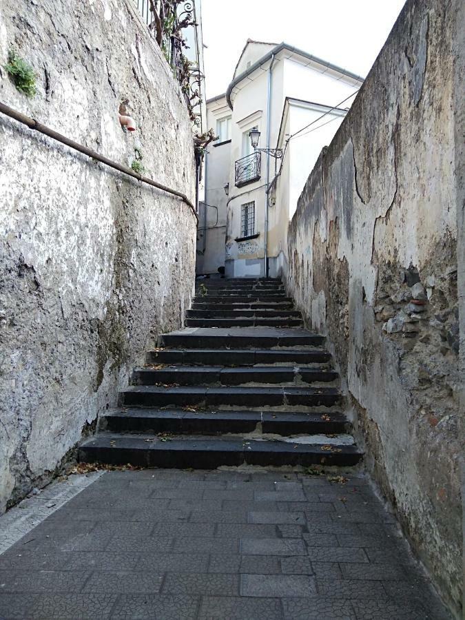 Apartamento Fronte Al Porto Salerno Exterior foto